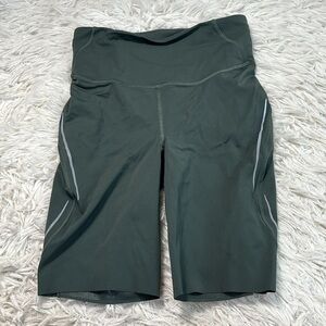 Lululemon Base Pace High-Rise Reflective Short 8" Smoked Spruce